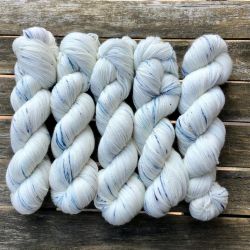 Blue Lily- High Twist - (4-fdig)