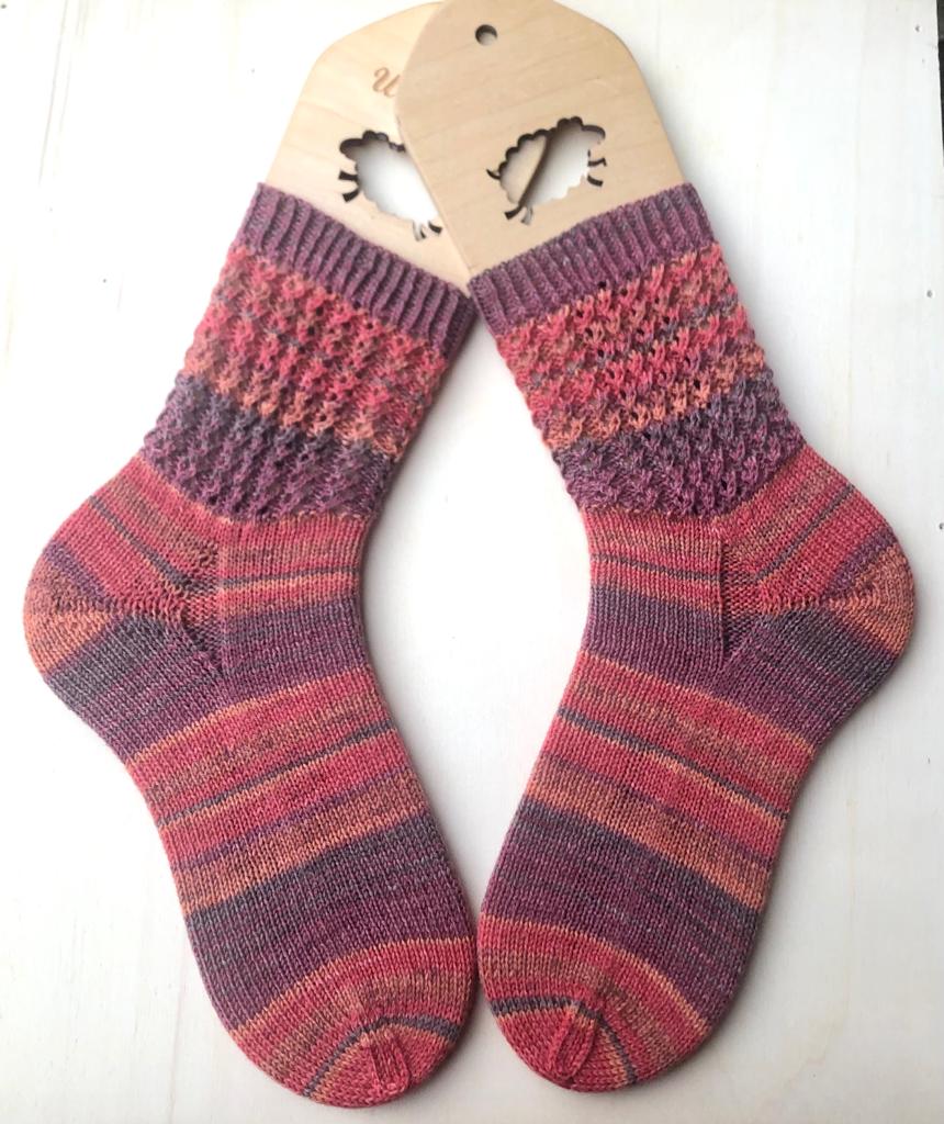 handgestrickte socken